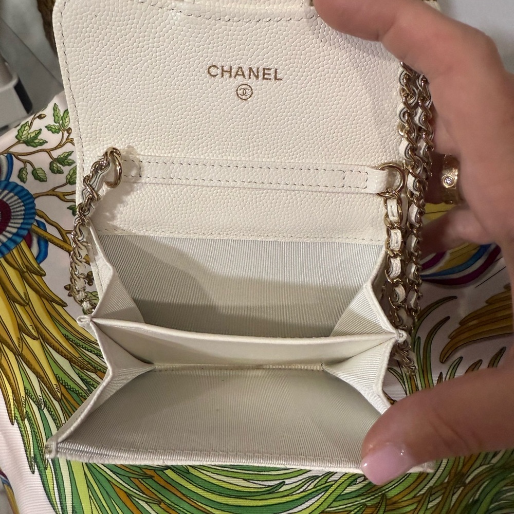 Chanel Ivory Quilted Mini Bag with Chain - Picture 3 of 3